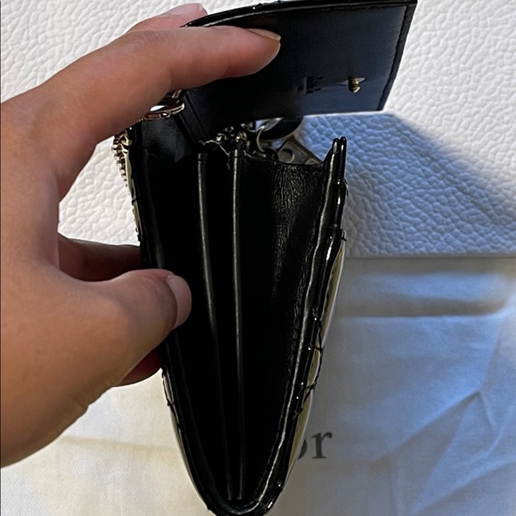 SOLD Christian Dior - Patent Lady Dior with chain auth - Picture 7 of 10